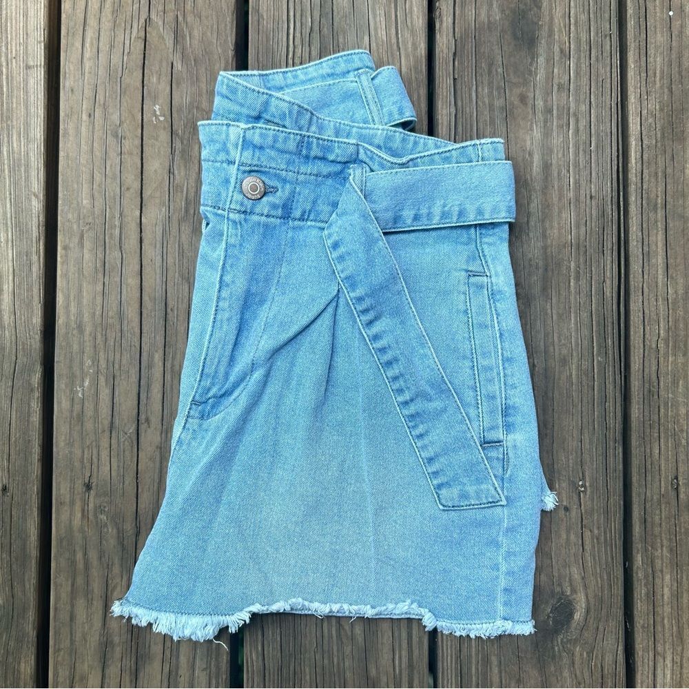 Calvin Klein Women’s High-Waisted Belted Denim Shorts